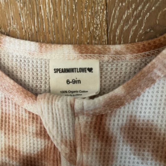 Spearmint love tie dye and blue waffle organic cotton sleeper NWOT! - Picture 2 of 8